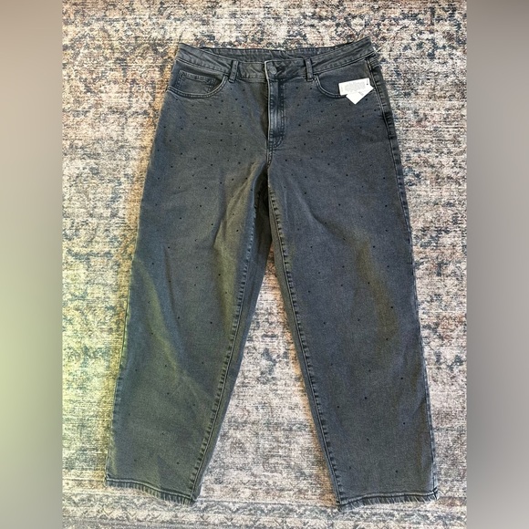 NWT RW&Co Grey Wide Leg Jeans with jewels - Picture 3 of 5